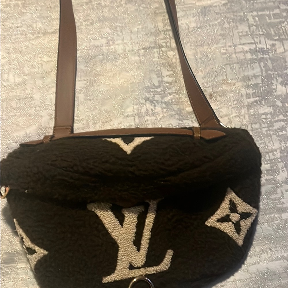 Louis Vuitton Black and Brown Shoulder Bag